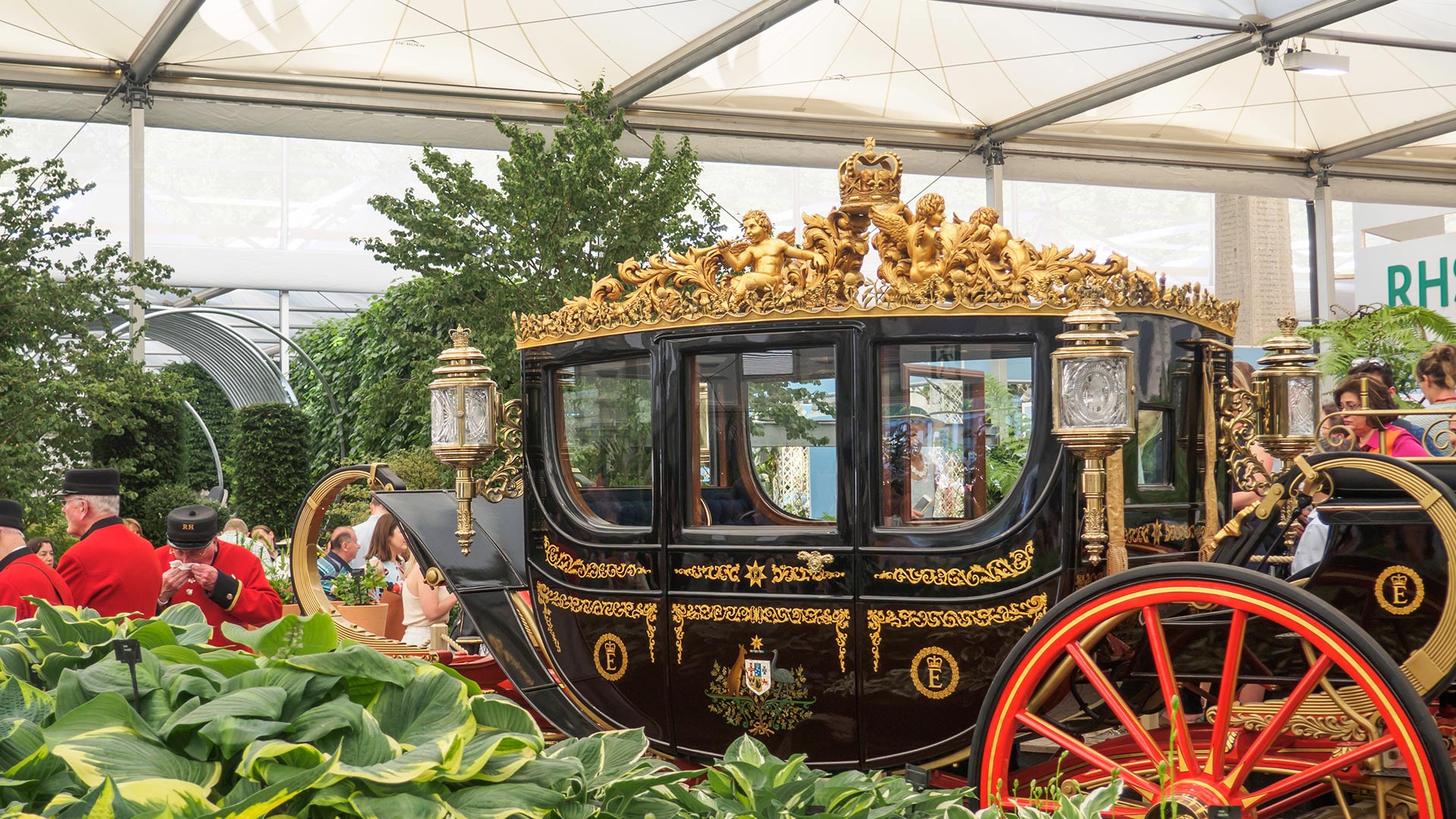 Coach Trips To RHS Chelsea Flower Show Book A Day Trip To The Chelsea