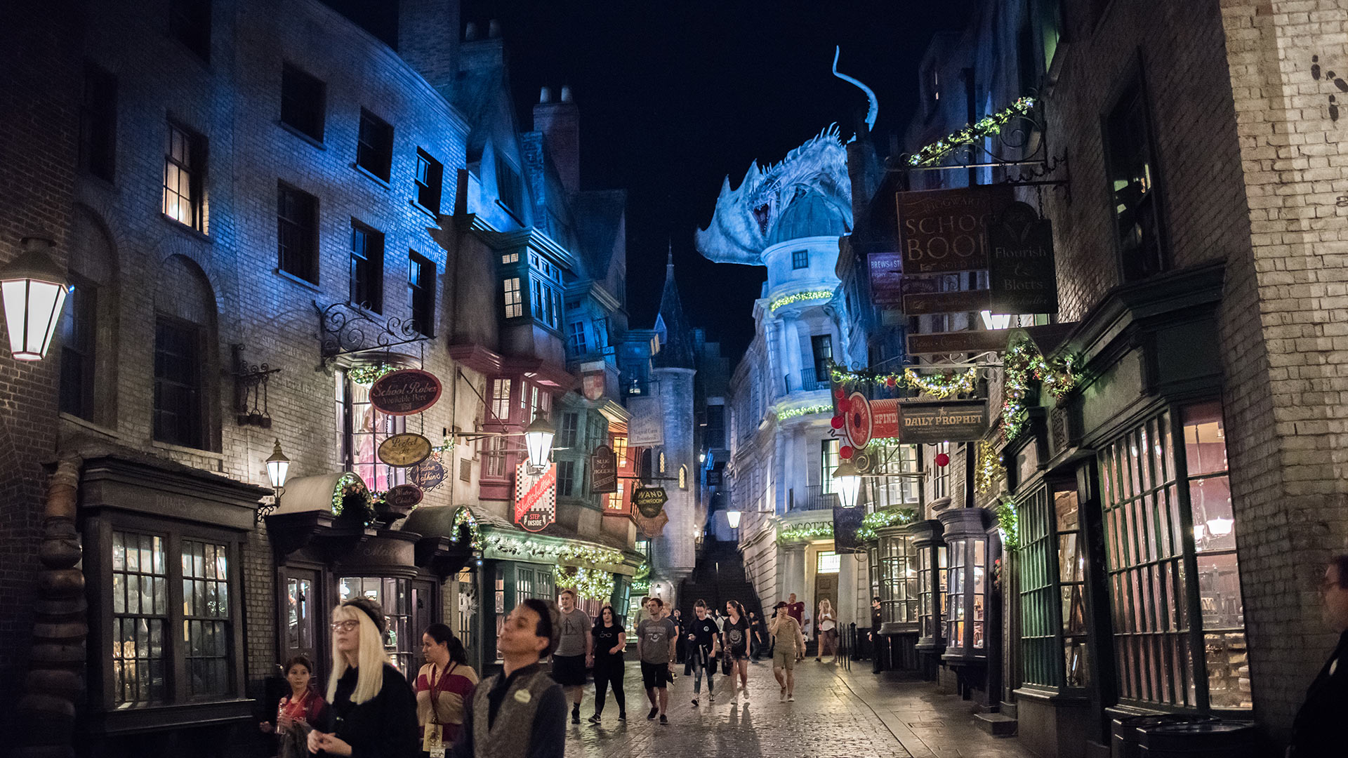 Harry Potter: Immersive Experience | Berrys Coaches | West Country Coaches  | Direct To & From London | Day Tours